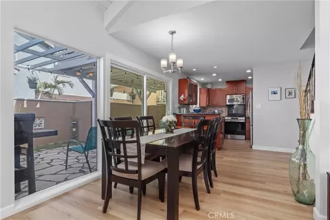 Dining - 5359 E Appian Way, Long Beach, CA 90803 photo 1 of 2