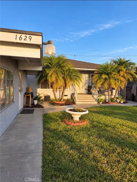 1629 S Townsend St, Santa Ana, CA 92704