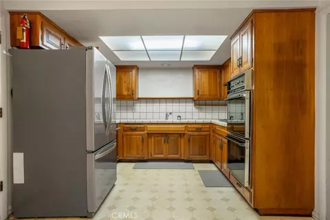 Kitchen - 3141 E Palmyra Ave, Orange, CA 92869 photo 1 of 2