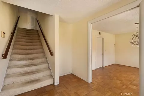Entry Way - 3141 E Palmyra Ave, Orange, CA 92869 photo 2 of 4