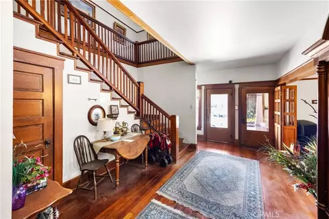 Entry Way - 419 Cedar, Long Beach, CA 90802 photo 2 of 2