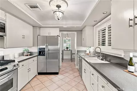 Kitchen - 3924 N Lime, Long Beach, CA 90807 photo 1 of 3