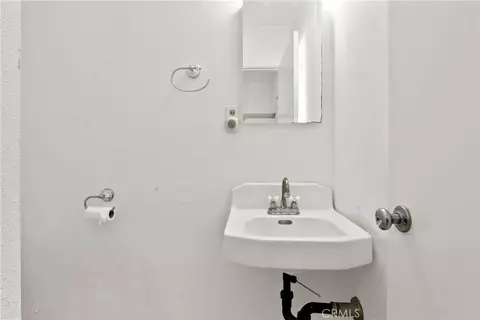 Bath - 15839 Risley St, Whittier, CA 90603 photo 1 of 2