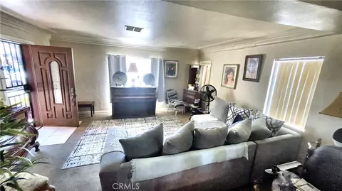 2453 Easy, Long Beach, CA 90810 photo 4