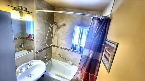 2453 Easy, Long Beach, CA 90810 photo 3
