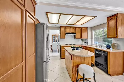 Kitchen - 7946 Elderwood, Orange, CA 92869 photo 5 of 6