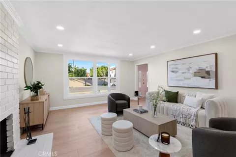 Living - 1524 E Briardale, Orange, CA 92865 photo 3 of 5