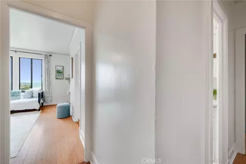 Entry Way - 315 W 3rd #1011, Long Beach, CA 90802 photo 2 of 3
