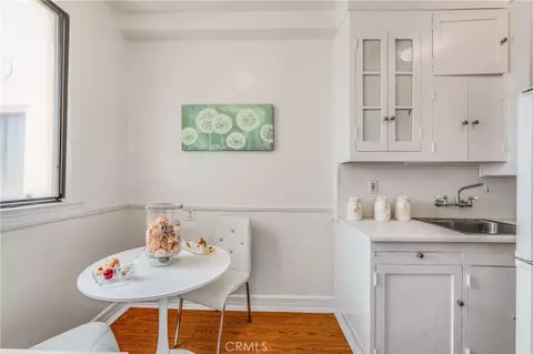 Dining - 315 W 3rd #1011, Long Beach, CA 90802 photo 1 of 5