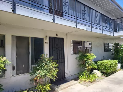 5500 Ackerfield, Long Beach, CA 90805 photo 2