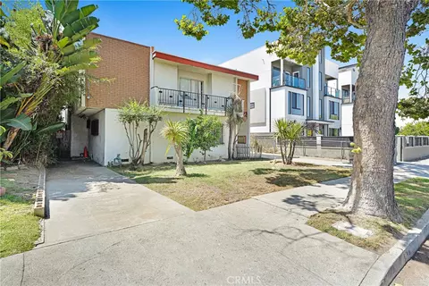 4522 St Charles Pl, Los Angeles, CA 90019