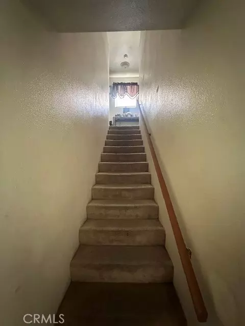 Entry Way - 320 B, Lemoore, CA 93245 photo 4 of 6