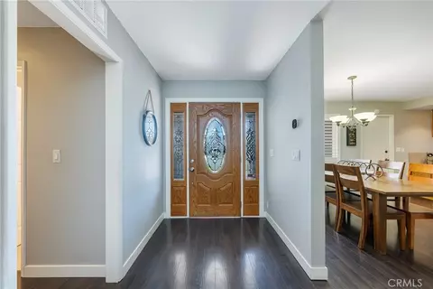 Entry Way - 325 E Woodvale Ave, Orange, CA 92865 photo 1 of 4