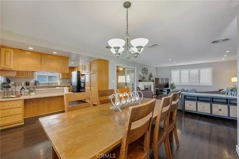 Dining - 325 E Woodvale Ave, Orange, CA 92865 photo 3 of 4