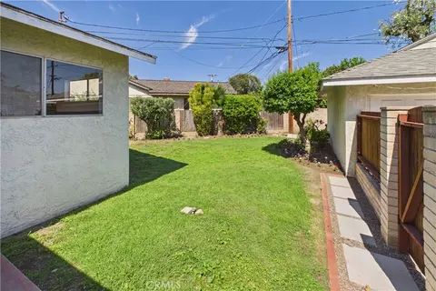 Exterior - 1902 Lees Ave, Long Beach, CA 90815 photo 6 of 14