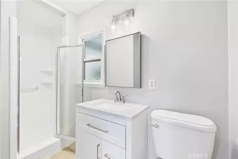 Bath - 1902 Lees Ave, Long Beach, CA 90815 photo 1 of 4
