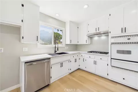 Kitchen - 1902 Lees Ave, Long Beach, CA 90815 photo 2 of 4