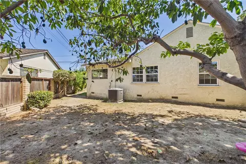 Exterior - 1902 Lees Ave, Long Beach, CA 90815 photo 14 of 14