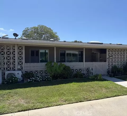 1720 Interlachen Rd #41-G, Seal Beach, CA 90740