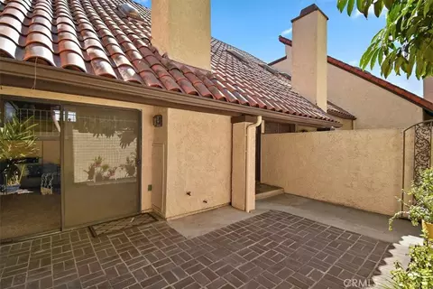 Exterior - 5465 E Centralia, Long Beach, CA 90808 photo 6 of 19