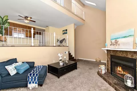 Living - 5465 E Centralia, Long Beach, CA 90808 photo 4 of 10