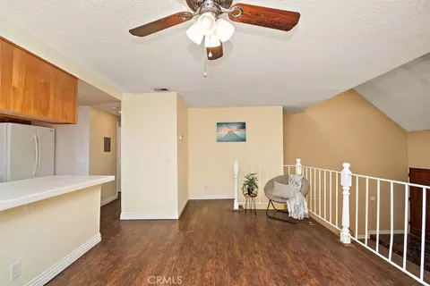 Living - 5465 E Centralia, Long Beach, CA 90808 photo 6 of 10