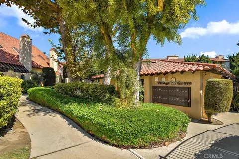 Exterior - 5465 E Centralia, Long Beach, CA 90808 photo 17 of 19