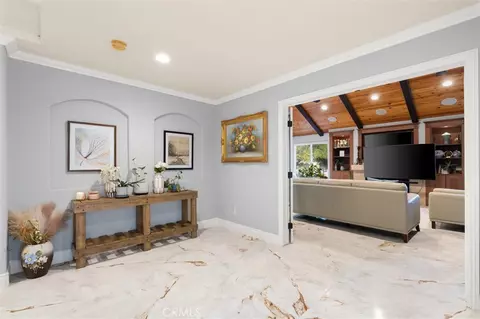 Entry Way - 941 Laguna Dr, Fullerton, CA 92835 photo 4 of 4