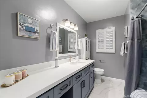Bath - 2027 E Appleton #7, Long Beach, CA 90803 photo 1 of 4
