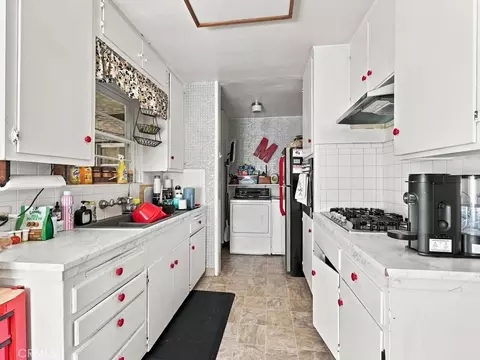 Kitchen - 211 Martha Pl, Fullerton, CA 92833 photo 1 of 3