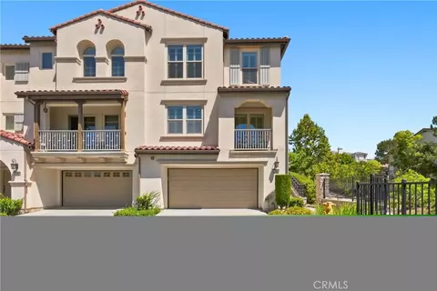 18664 Putting Grn, Yorba Linda, CA 92886