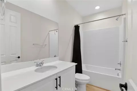 Entry Way - 2125 E Jackman, Lancaster, CA 93535 photo 10 of 16