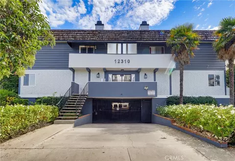 12310 Burbank #13, Los Angeles, CA 91607