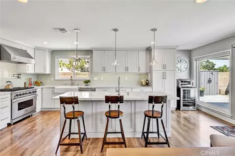 Kitchen - 352 Eagle Dr, Placentia, CA 92870 photo 7 of 11