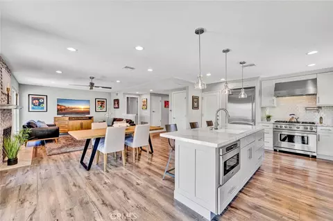 Kitchen - 352 Eagle Dr, Placentia, CA 92870 photo 6 of 11