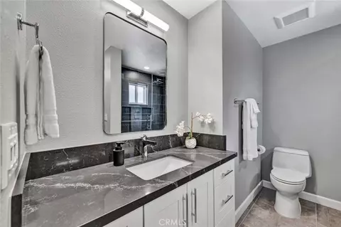 Bath - 352 Eagle Dr, Placentia, CA 92870 photo 1 of 5
