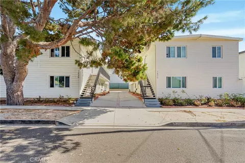 1826 12th St, Manhattan Beach, CA 90266