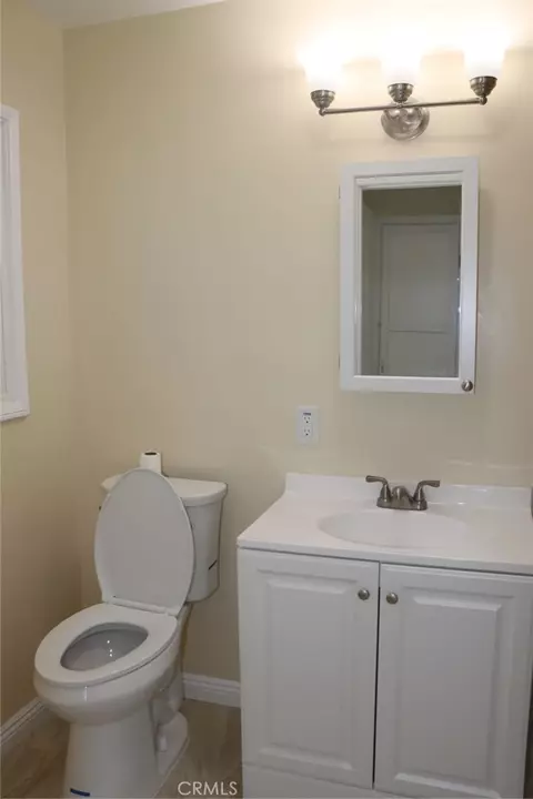 Bath - 2404 W 153rd, Compton, CA 90220 photo 2 of 2