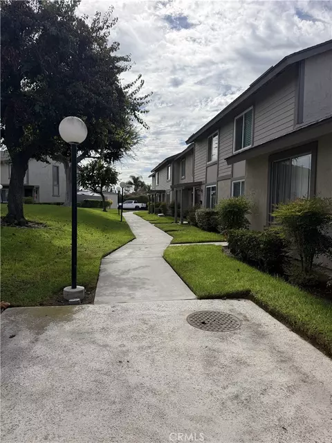 3080 Bradford #E, Santa Ana, CA 92707