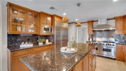 Kitchen - 6139 E West Vw, Orange, CA 92869 photo 3 of 5