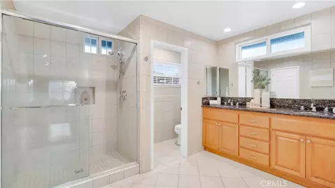 Bath - 6139 E West Vw, Orange, CA 92869 photo 2 of 4