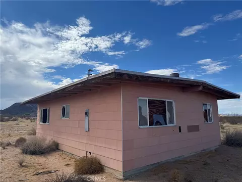 Exterior - 60849 Adele Rd, Landers, CA 92285 photo 3 of 5