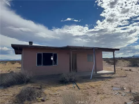 Exterior - 60849 Adele Rd, Landers, CA 92285 photo 2 of 5