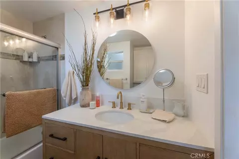 Bath - 3732 Clark, Long Beach, CA 90808 photo 3 of 4
