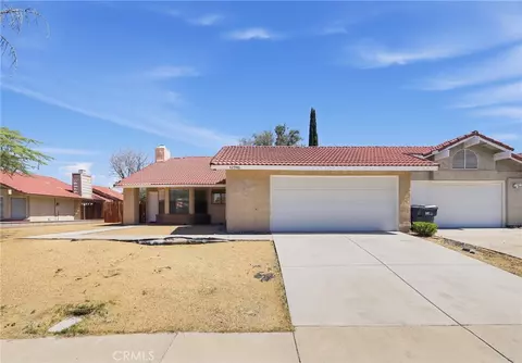 42946 39th St W, Lancaster, CA 93536