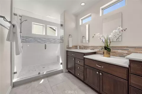 Bath - 1513 Bergman Ct, Brea, CA 92821 photo 2 of 4
