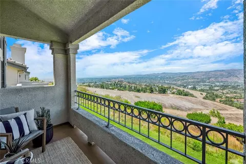 7833 E Viewrim, Anaheim, CA 92808