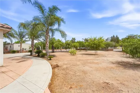 Exterior - 19373 Day St, Perris, CA 92570 photo 7 of 15