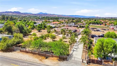 View/Area - 19373 Day St, Perris, CA 92570 photo 2 of 13