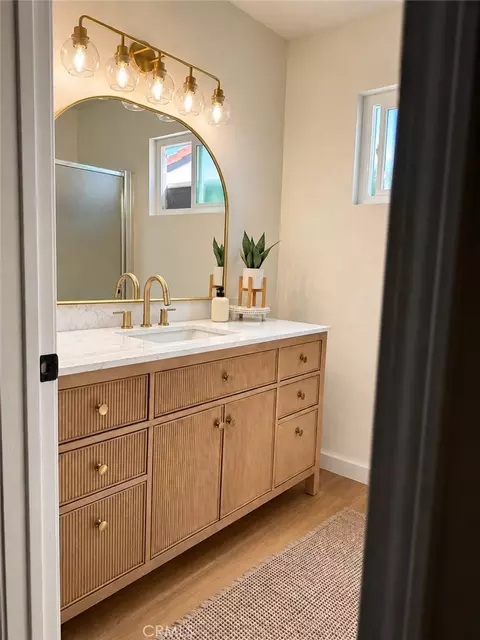 Bath - 1659 Denair Ave, Highland, CA 92346 photo 3 of 3